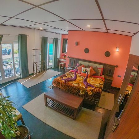 Suriya Guest Hotell Nuwara Eliya Exteriör bild