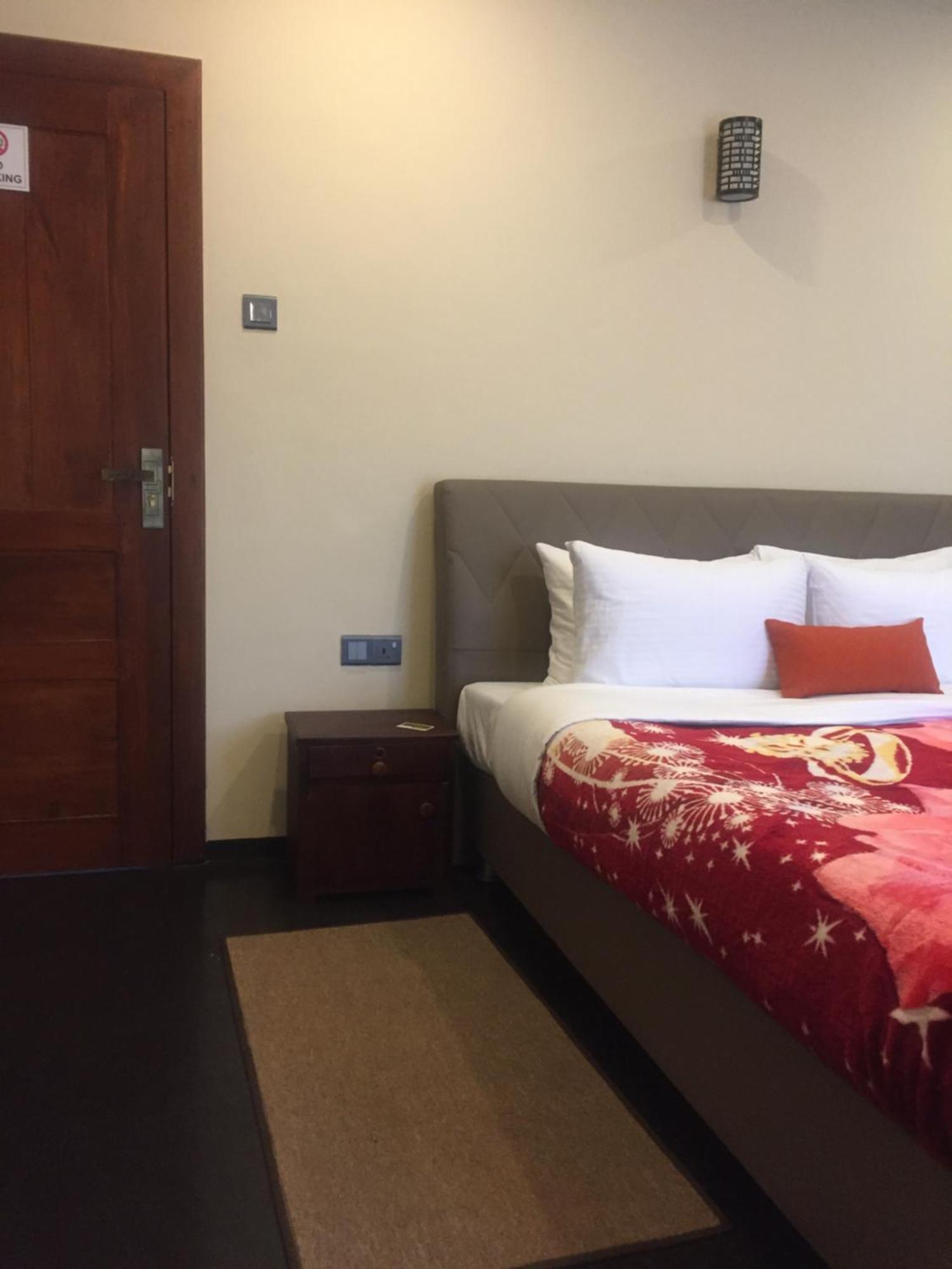 Suriya Guest Hotell Nuwara Eliya Exteriör bild