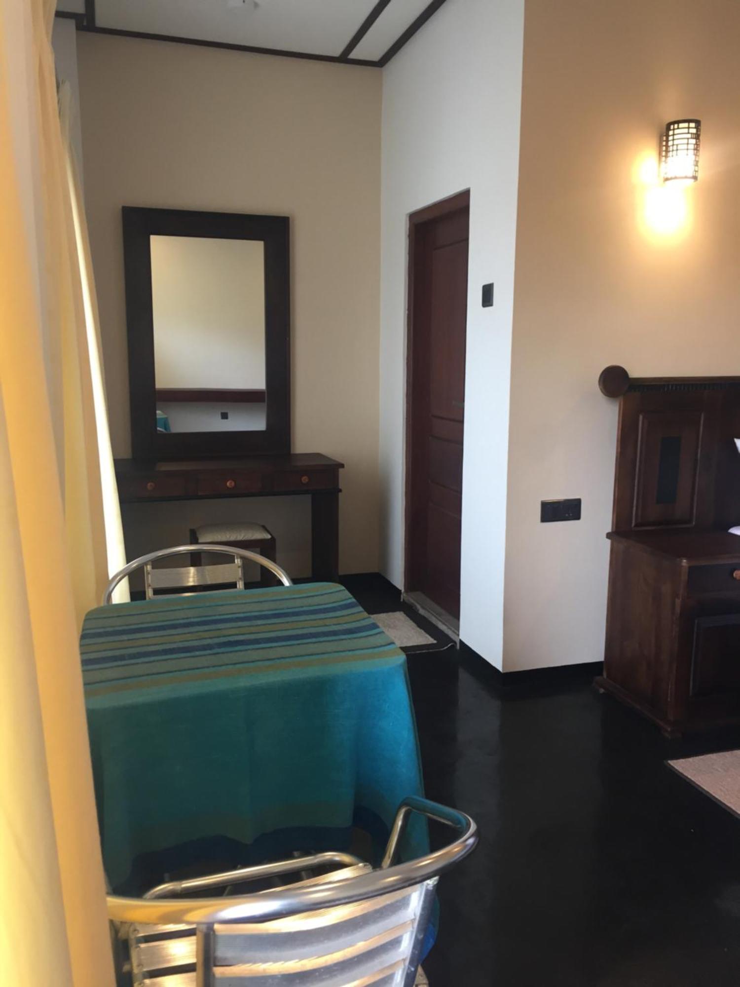 Suriya Guest Hotell Nuwara Eliya Exteriör bild