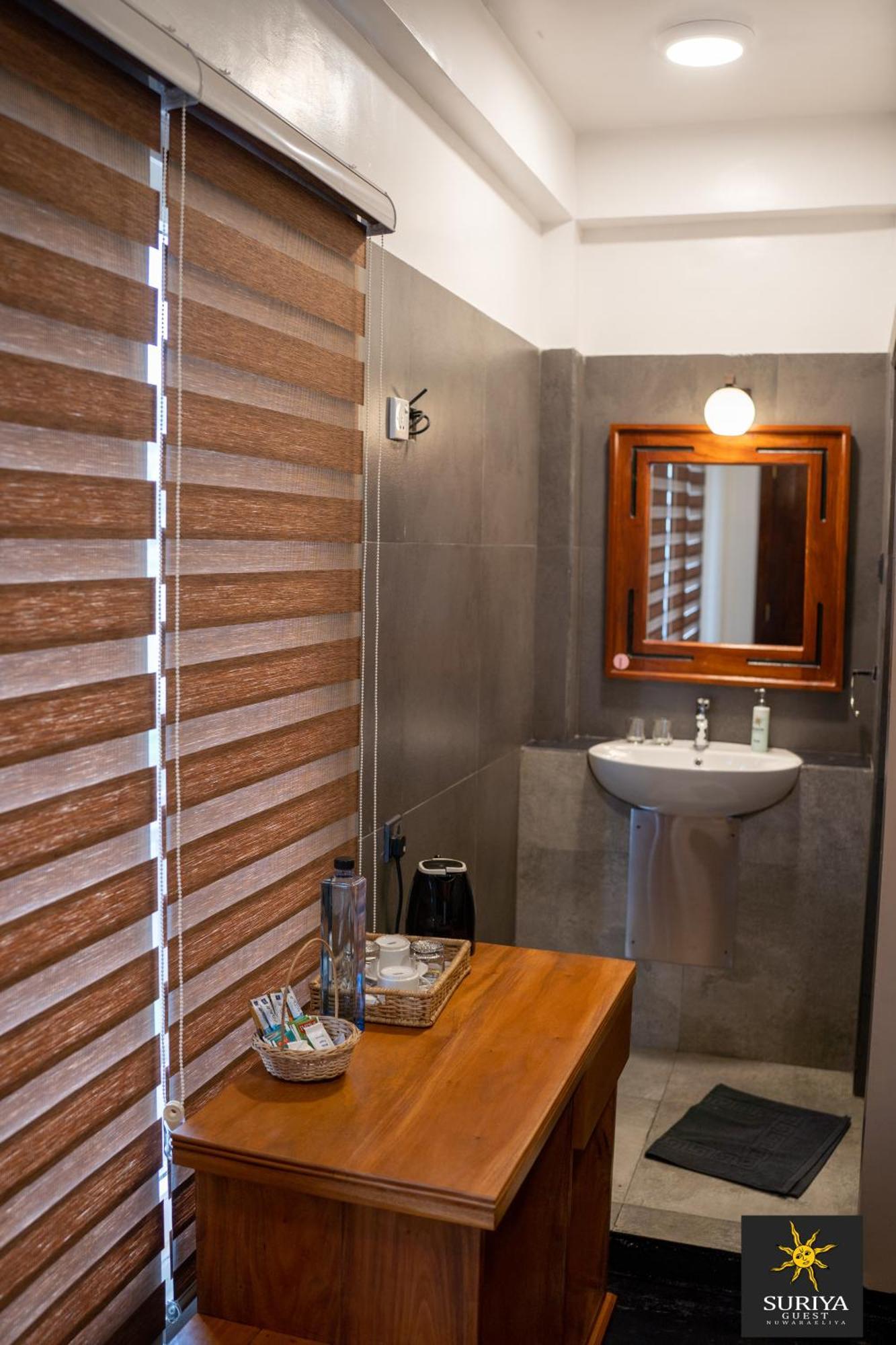 Suriya Guest Hotell Nuwara Eliya Exteriör bild