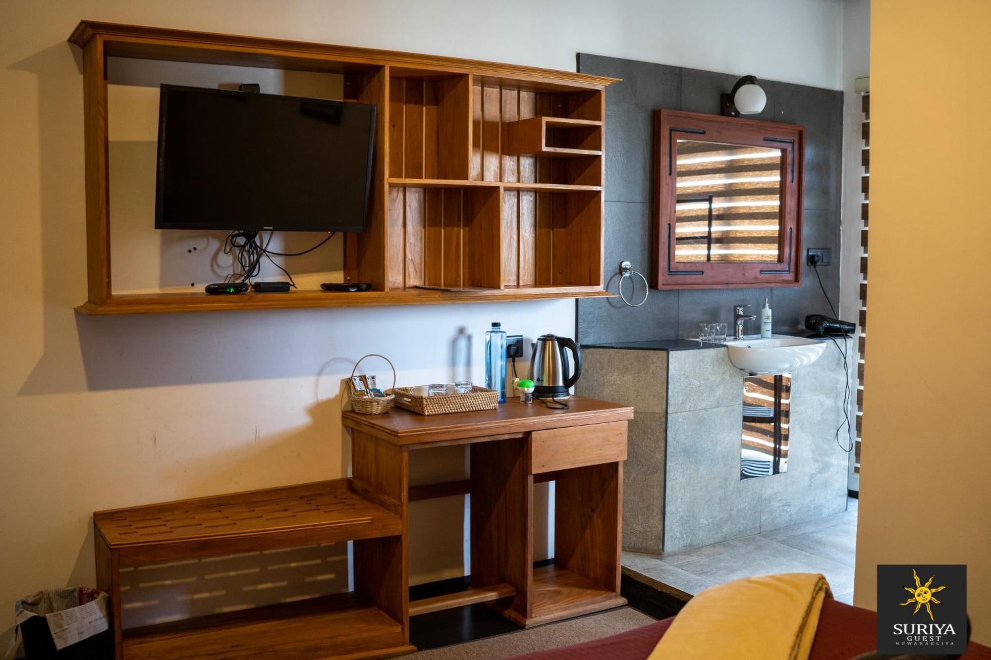 Suriya Guest Hotell Nuwara Eliya Exteriör bild